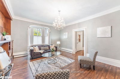 73 Wellington St, Barrie - Queen's Park image-0-2