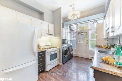 73 Wellington St, Barrie - Queen's Park image-0-4