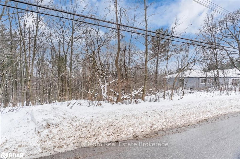 226 Church St, Penetanguishene, L9M 1G6 | Image 2