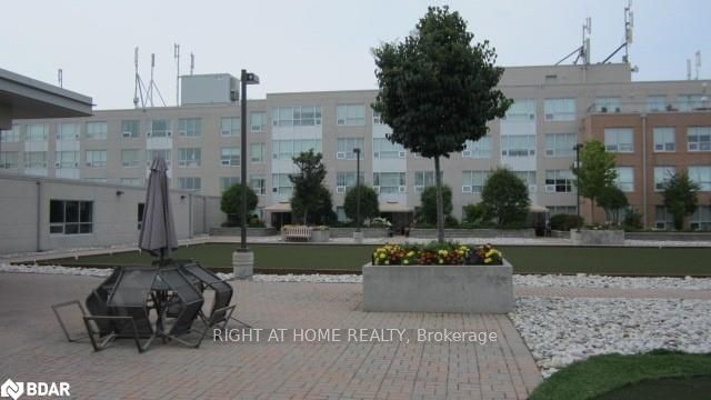 Listing Image 7