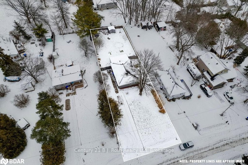 3965 Hilltop Rd, Ramara, L3V 6H7 | Image 2