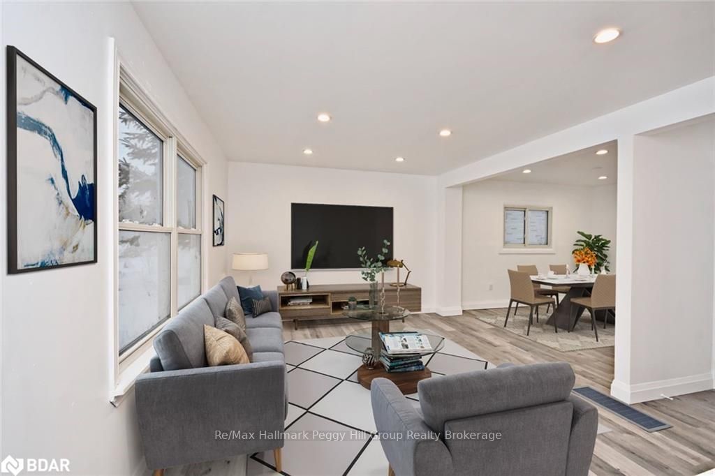 Listing Image 5