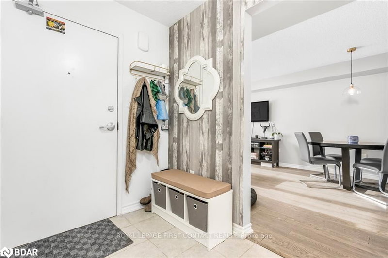 3 - 53 Ferndale Dr S, Barrie, L4N 5W9 | Image 3