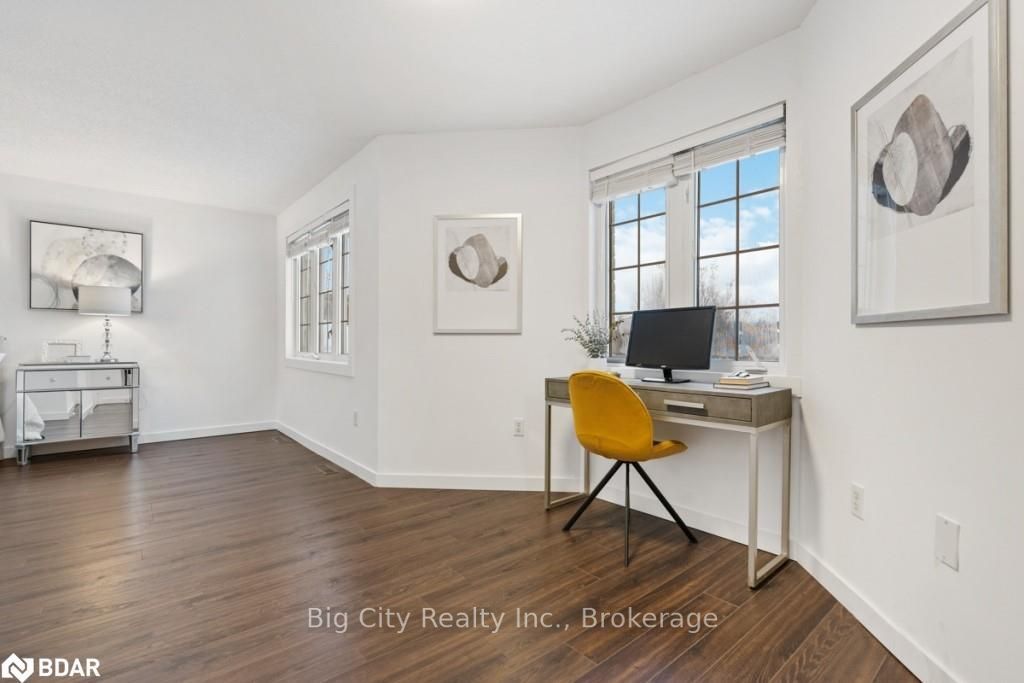 Listing Image 22