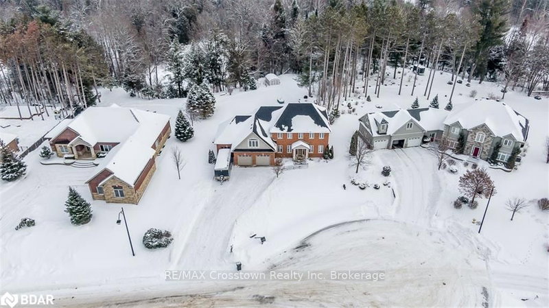 38 Lilac Lane, Springwater, L9X 0N4 | Image 2