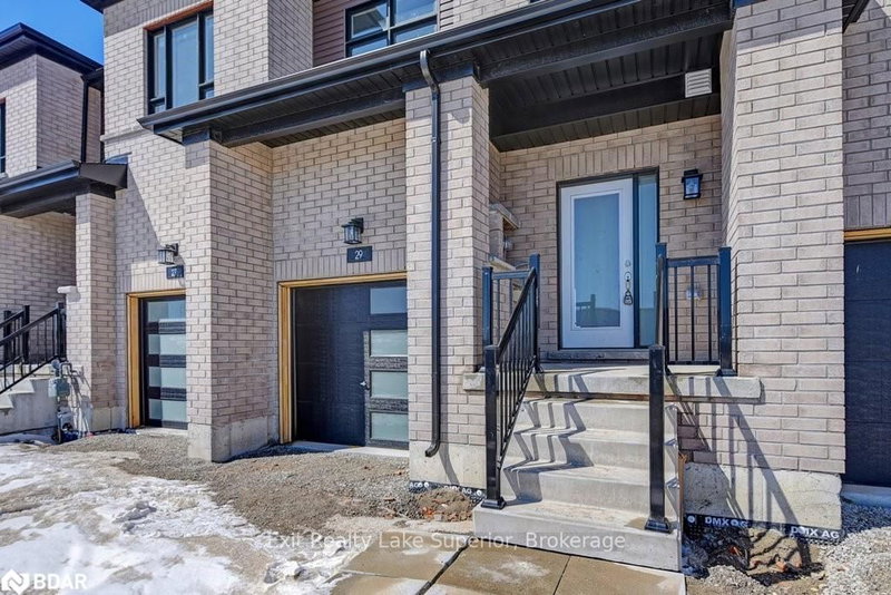 29 Turnberry Lane, Barrie, L9J 0M8 | Image 3