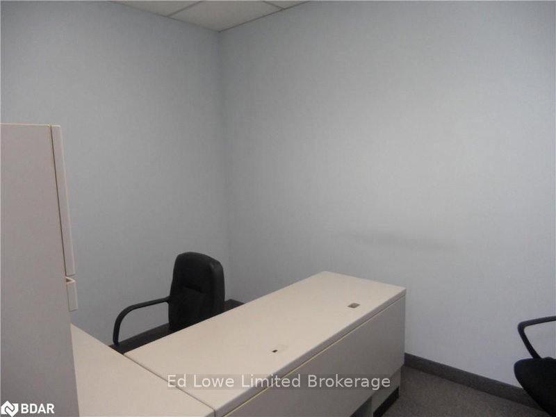 201 - 331 Bayfield St, Barrie, L4M 3C2 | Image 2