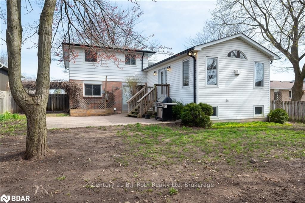 Listing Image 3