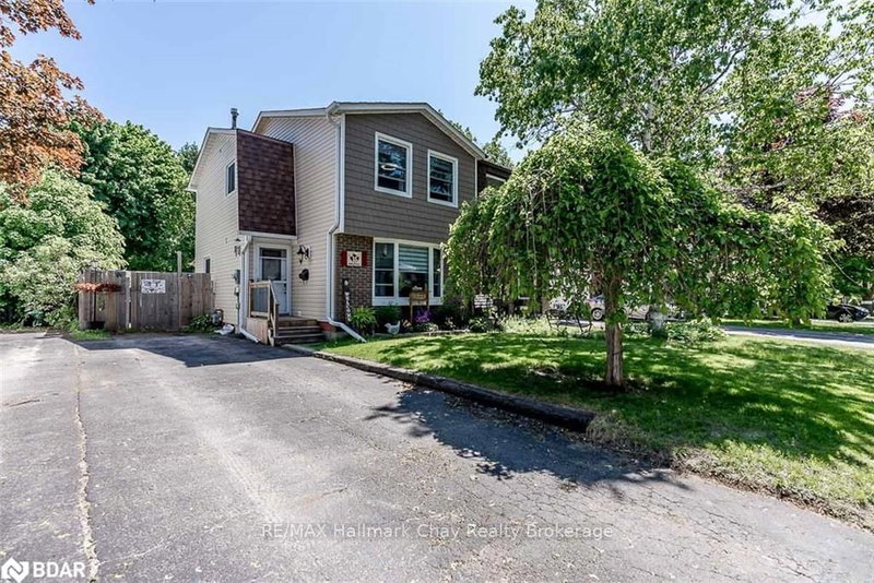 15 Wilde Pl, Barrie, L4N 4W6 | Image 2