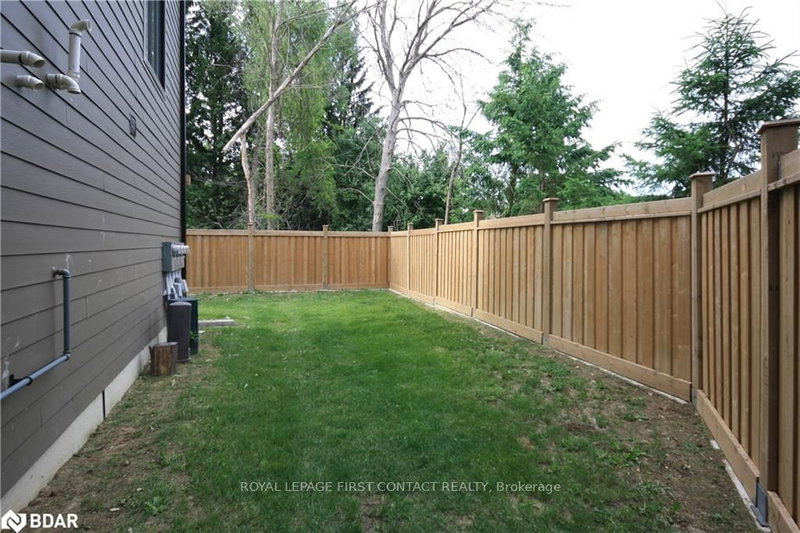 52 - 540 Essa Rd, Barrie, L4N 9E5 | Image 2