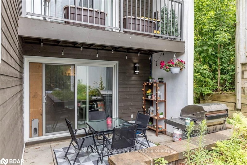 114 - 1102 HORSESHOE VALLEY Rd W, Oro-Medonte, L4M 4Y8 | Image 3