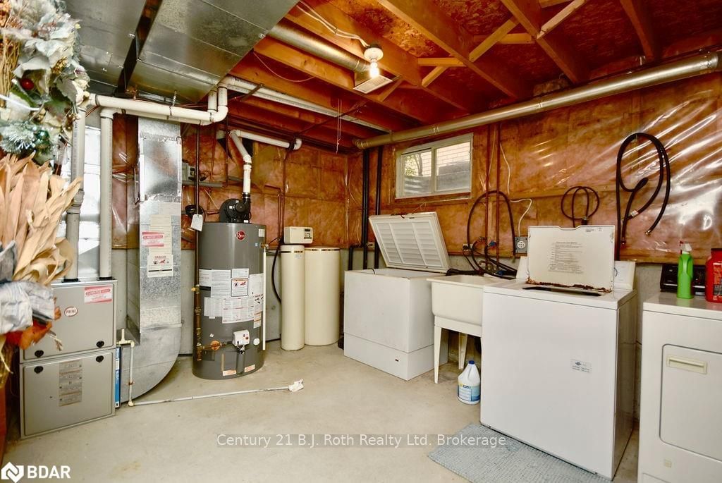 Listing Image 17