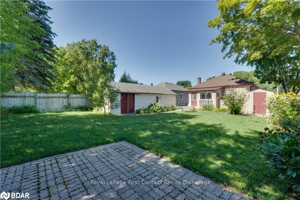 Listing Image 8