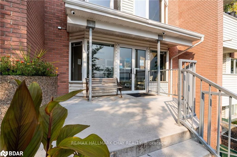 210 - 120 BELL FARM Rd, Barrie, L4M 6J2 | Image 3