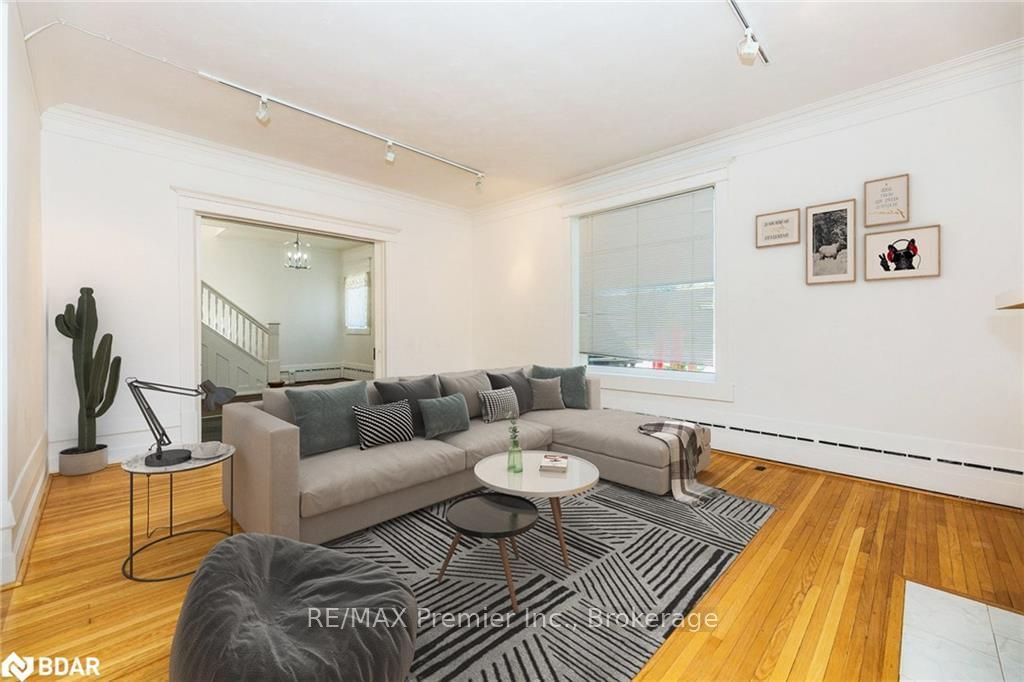 Listing Image 7