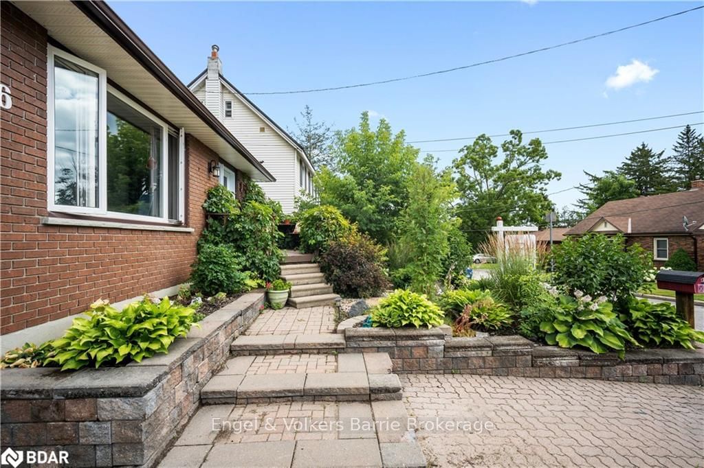 Listing Image 5