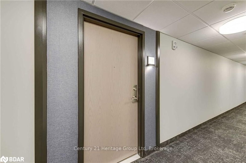 808 - 58 Lakeside Terr, Barrie, L4M 0L5 | Image 3