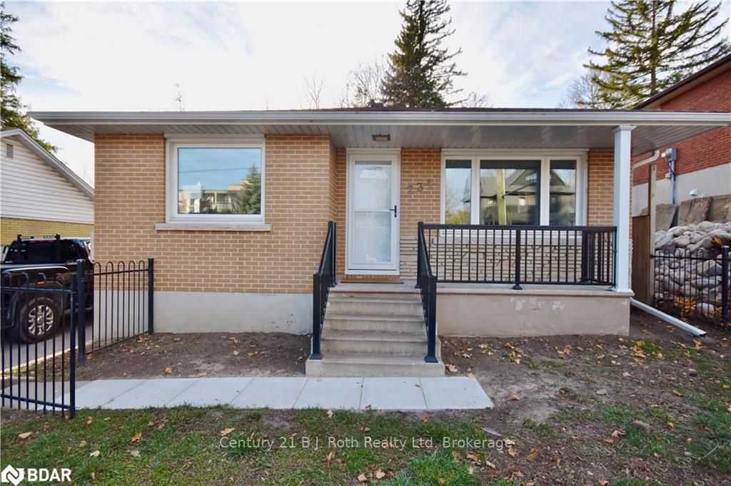 Listing Image 3
