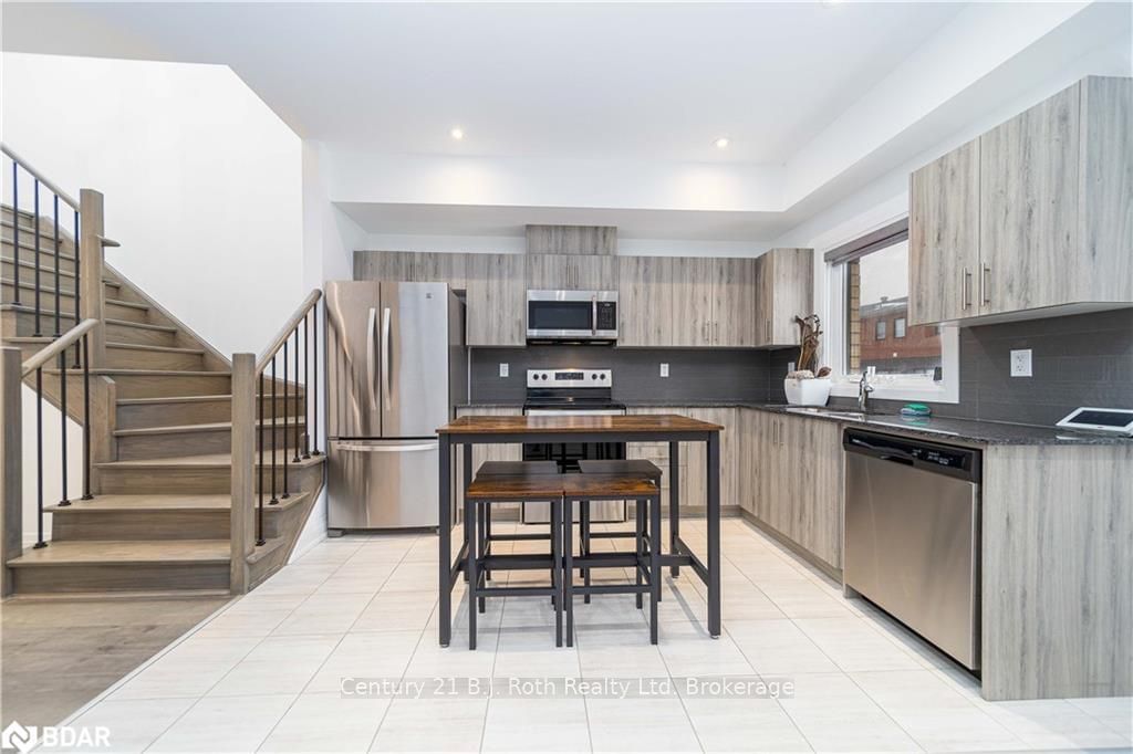 Listing Image 2