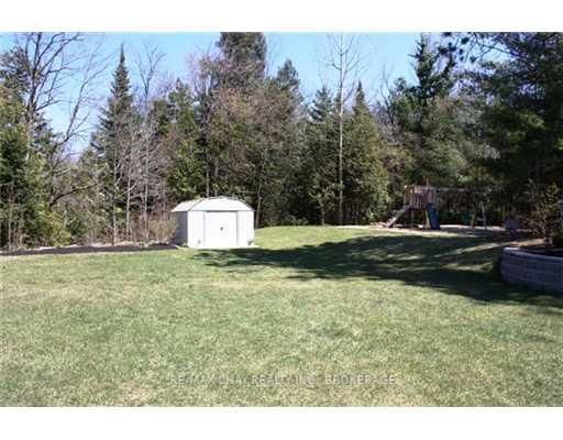 38 Lilac Lane, Springwater, L0L 1X1 | Image 3