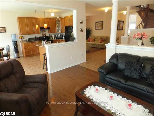 Listing Image 7