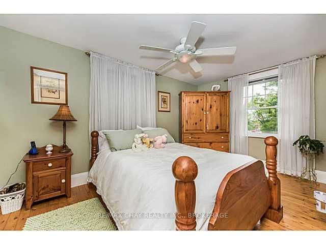 Listing Image 16