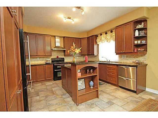 Listing Image 7