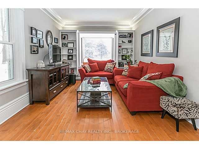 Listing Image 9