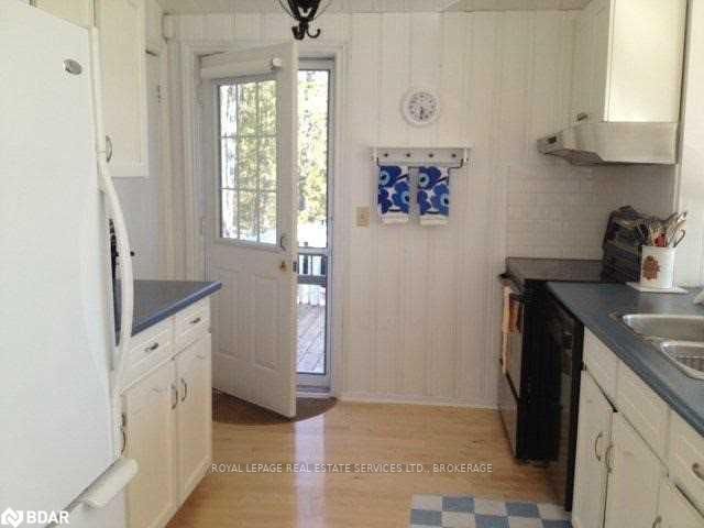 Listing Image 17