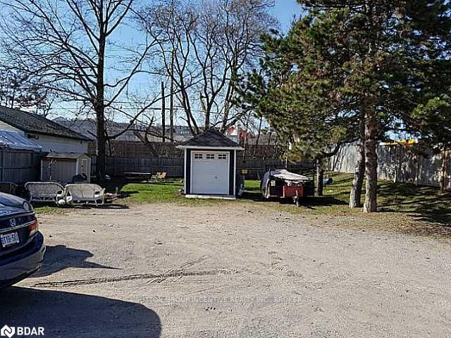 Listing Image 3