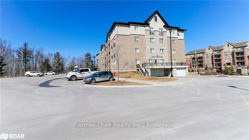 402 - 40 Ferndale Dr S, Barrie, L4N 2L3 | Image 3