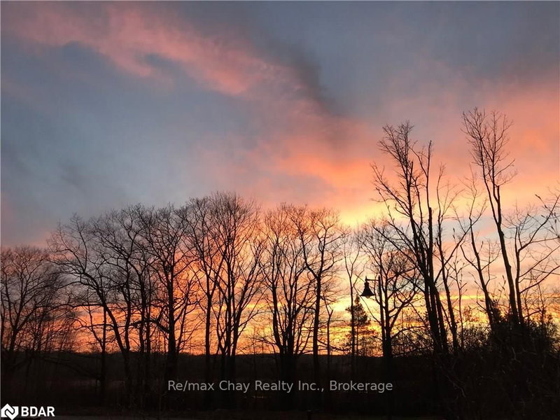 18 Swan Lane, Tay, L0K 1R0 | Image 2