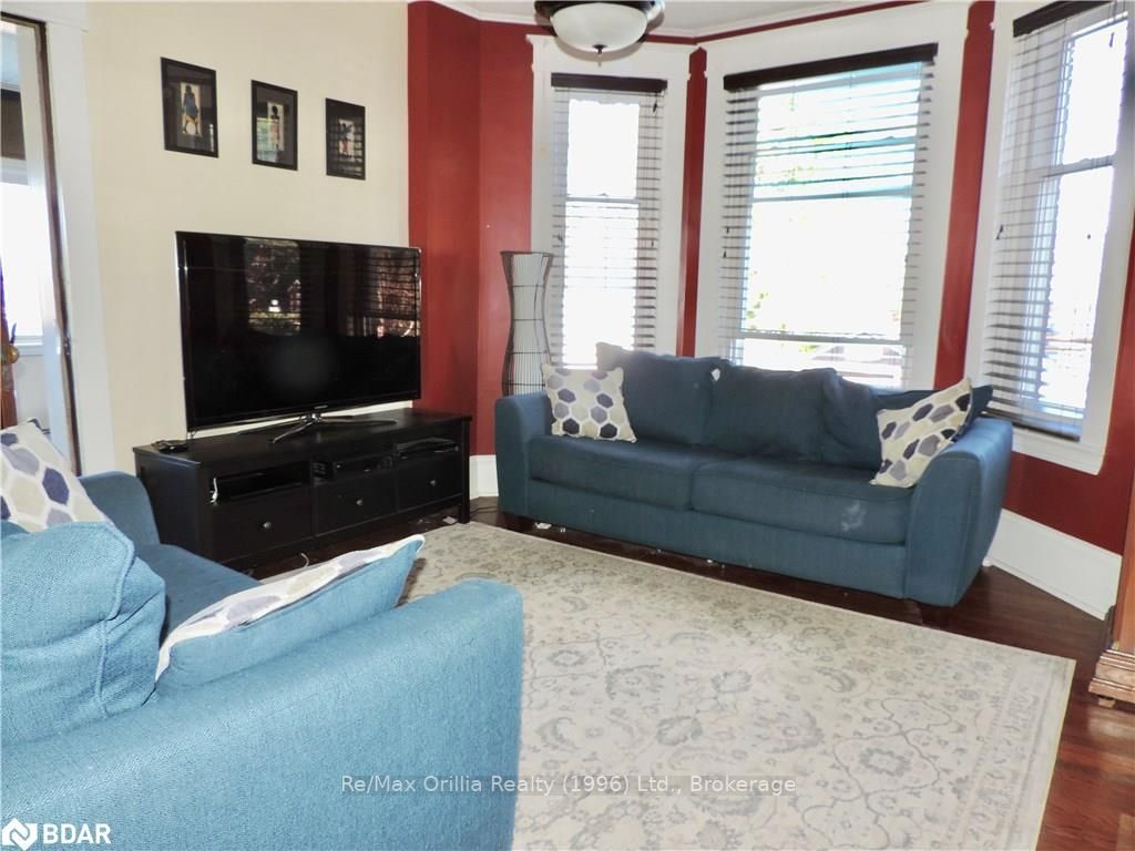Listing Image 7