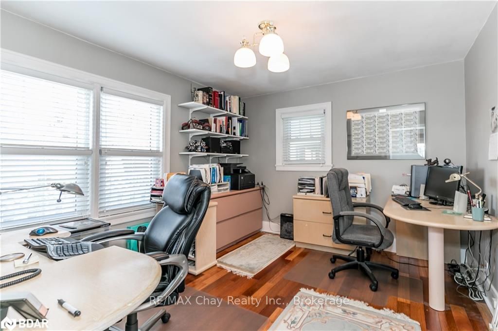 Listing Image 7