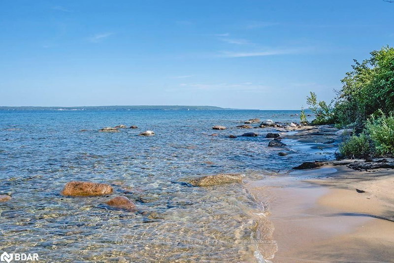 679 Sandy Bay Rd, Tiny, L9M 0H6 | Image 3