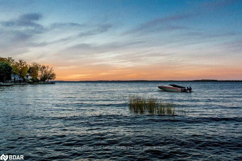 238 Robins Point Rd, Tay, L0K 2A0 | Image 2