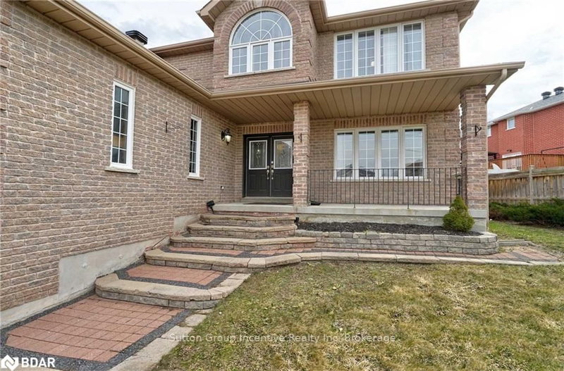 416 Mapleton Ave, Barrie, L4N 0Z9 | Image 2