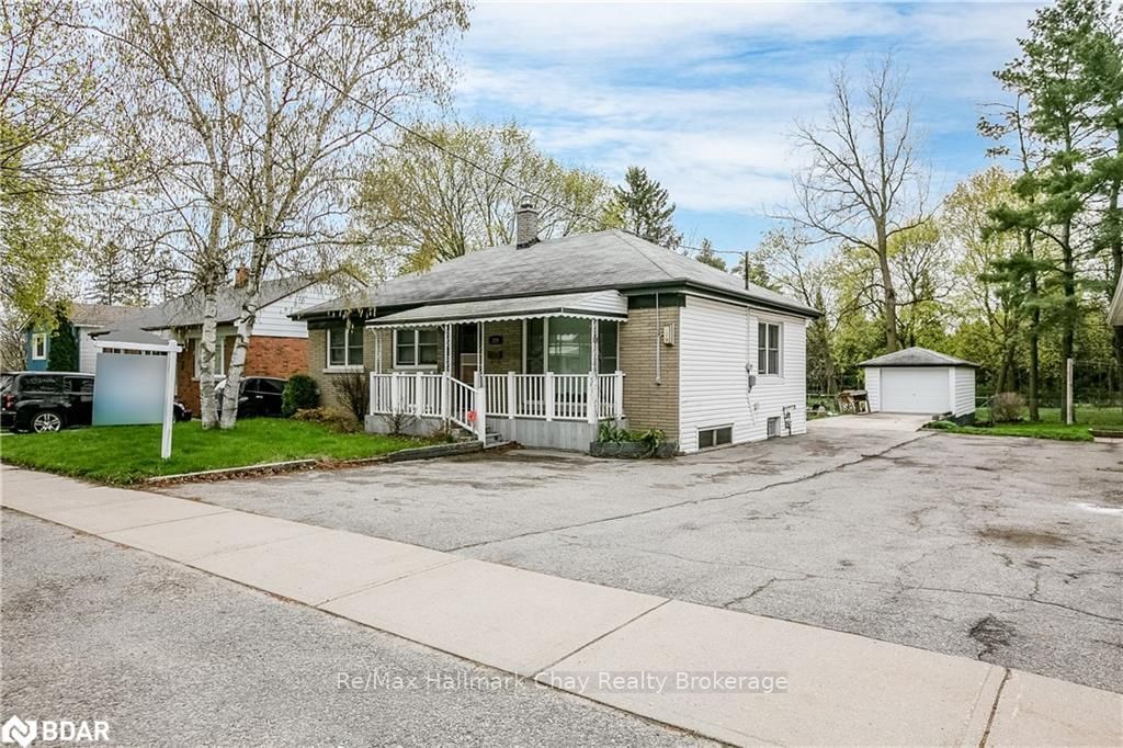Listing photo 3
