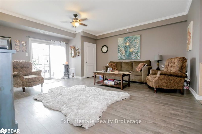 402 - 40 Ferndale Dr S, Barrie, L4N 2L3 | Image 3