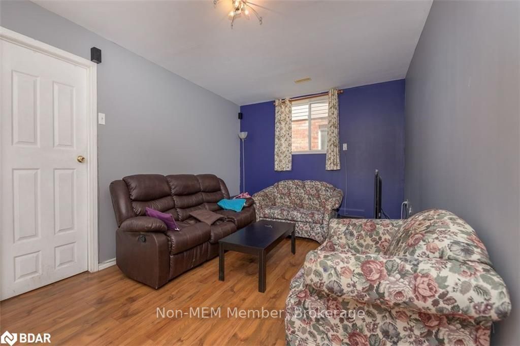 Listing Image 14