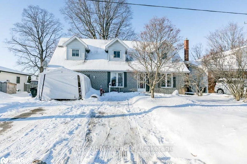 4 Dunlop St, Penetanguishene, L9M 1J2 | Image 2