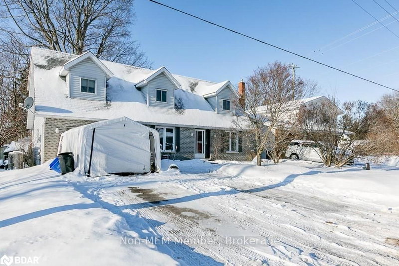 4 Dunlop St, Penetanguishene, L9M 1J2 | Image 3