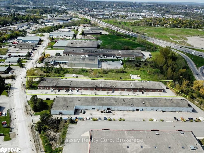 53 Morrow Rd, Barrie, L4N 3V7 | Image 2