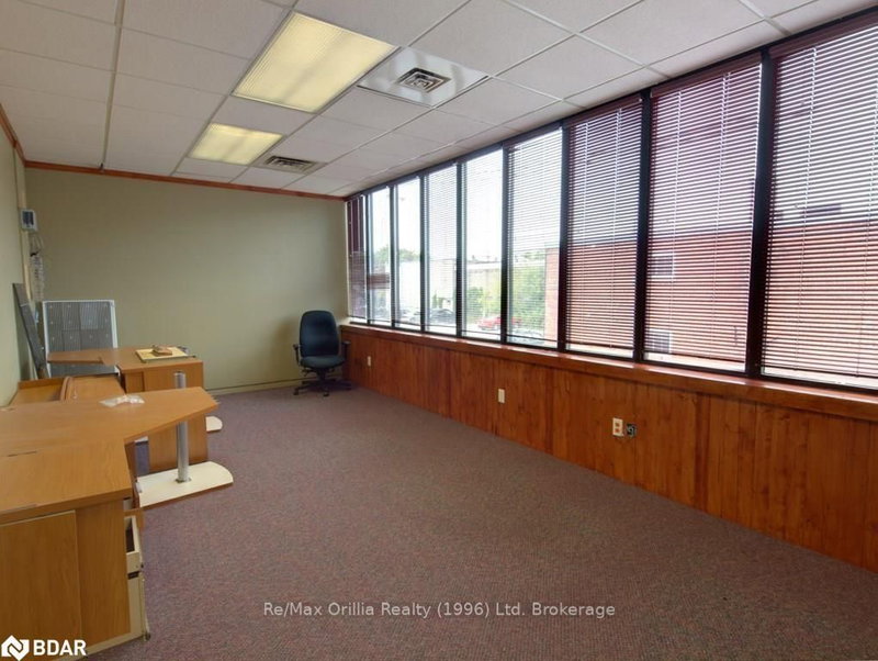 3 - 19 Front St N, Orillia, L3V 4R6 | Image 3