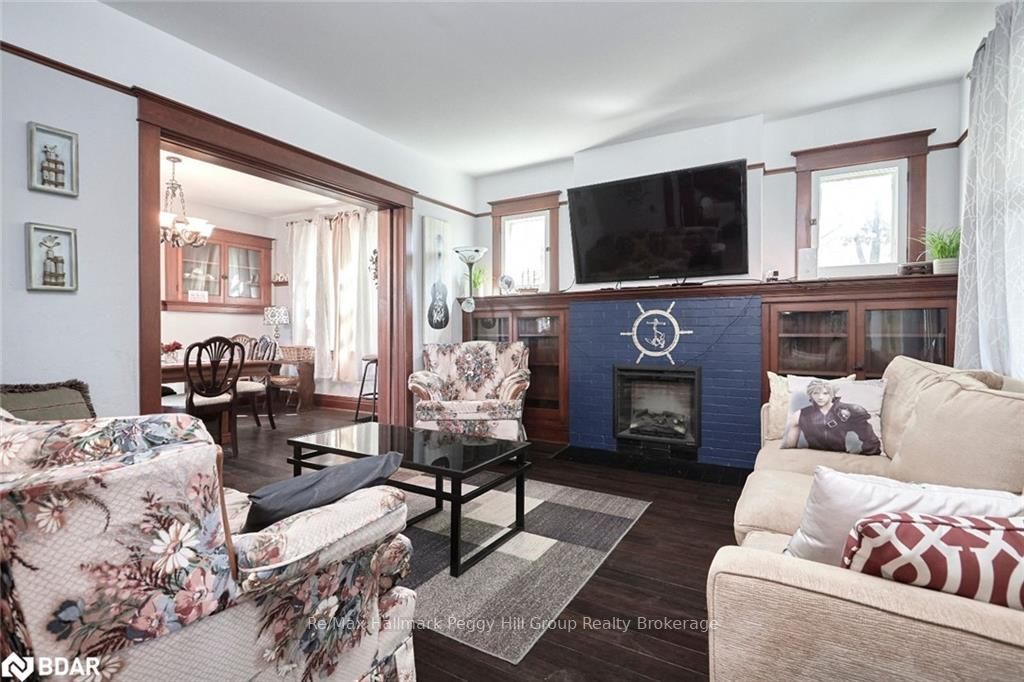 Listing Image 7