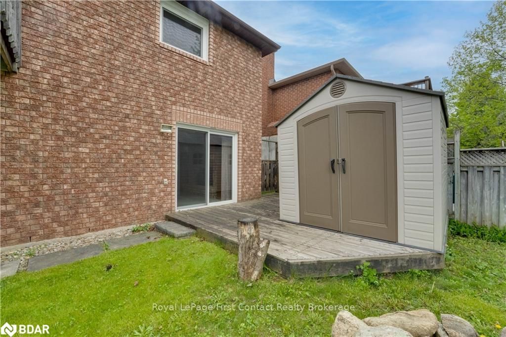 Listing Image 7