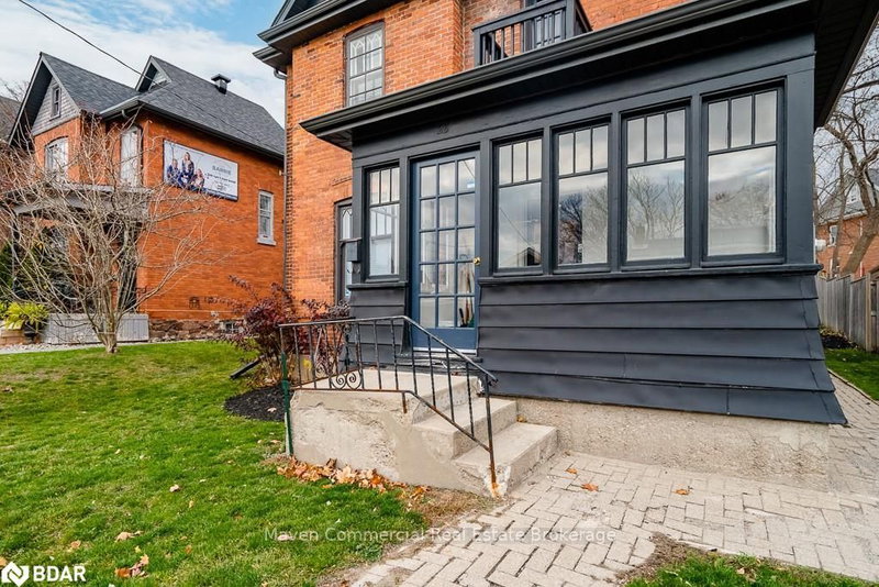 28 Ross St, Barrie, L4N 1E9 | Image 2