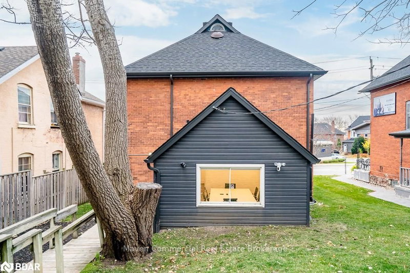 28 Ross St, Barrie, L4N 1E9 | Image 3