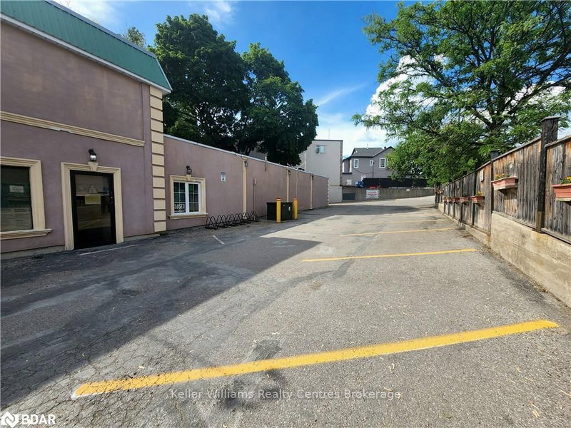 10 Ross St, Barrie, L4N 1E7 | Image 3