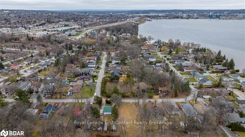 56 Brennan Ave, Barrie, L4N 4B1 | Image 2